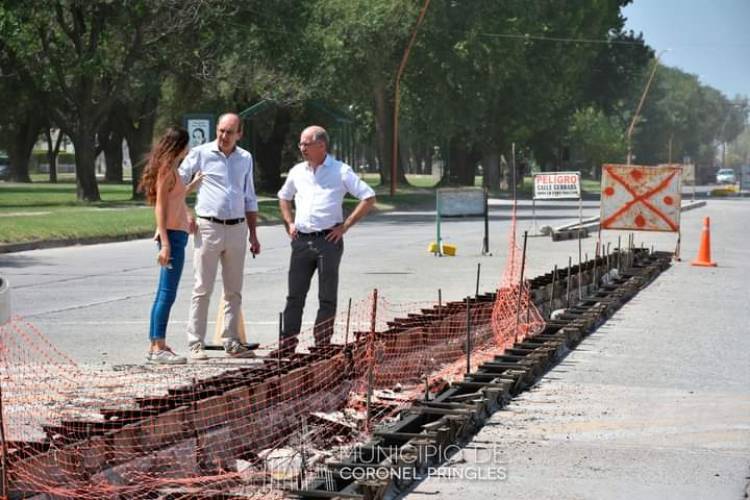 Matzkin recorrió la nueva rambla de 25 de Mayo