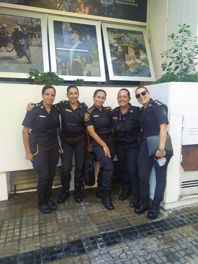 María Ponce, estuvo en una capacitación para titulares y profesionales de equipos policiales