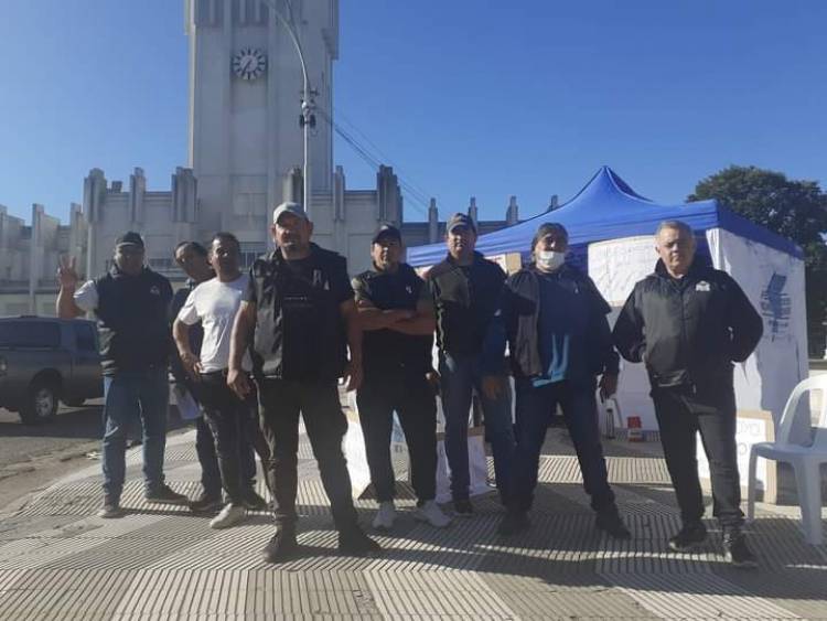 "Los compañeros y compañeras la están pasando muy mal"