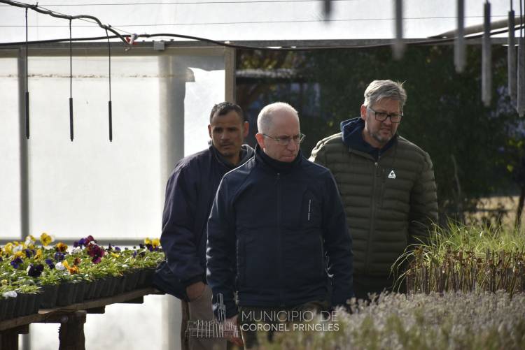 Matzkin recorrió el Vivero Municipal
