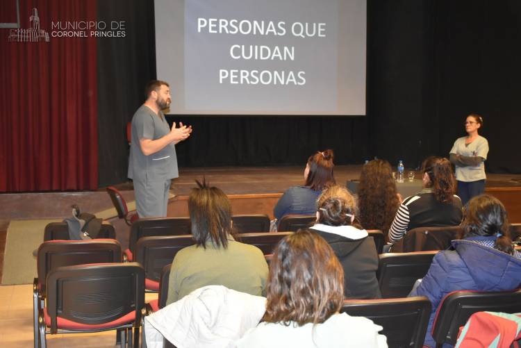 Taller Personas que cuidan personas