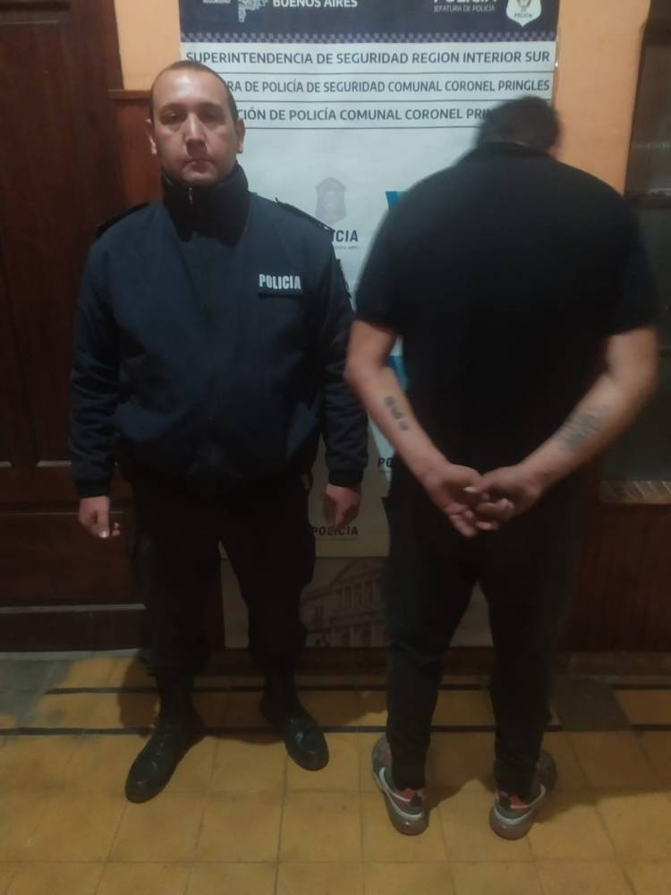 Aprehendidos por Robo, Portación de Arma de Fuego y Atentado a la Autoridad