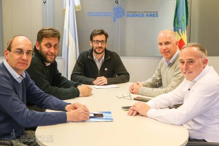 Matzkin gestionó para Pringles más viviendas y obra pública