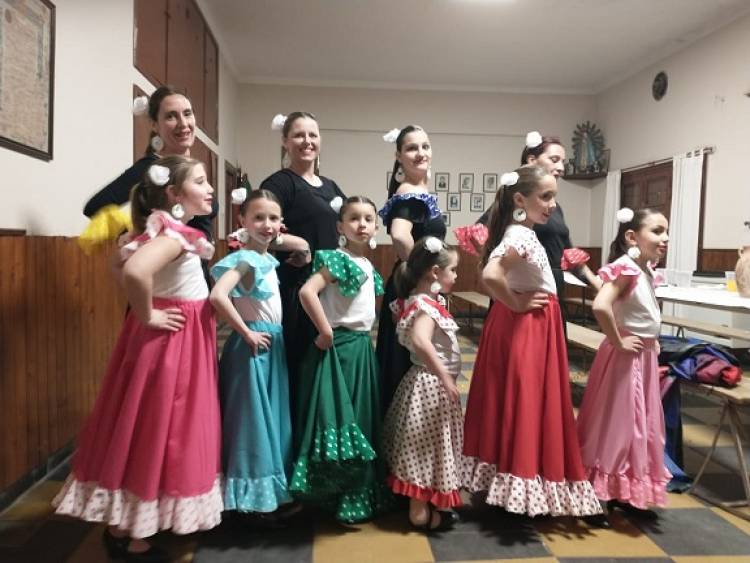 La Asociación Española de Coronel Pringles participó en la Celebración del Día del Inmigrante