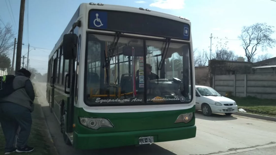 Pringles: “En esta situación no podemos continuar con el servicio de colectivos”