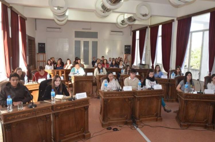 HCD: Propone retomar la implementación del Programa Concejo Deliberante Estudiantil