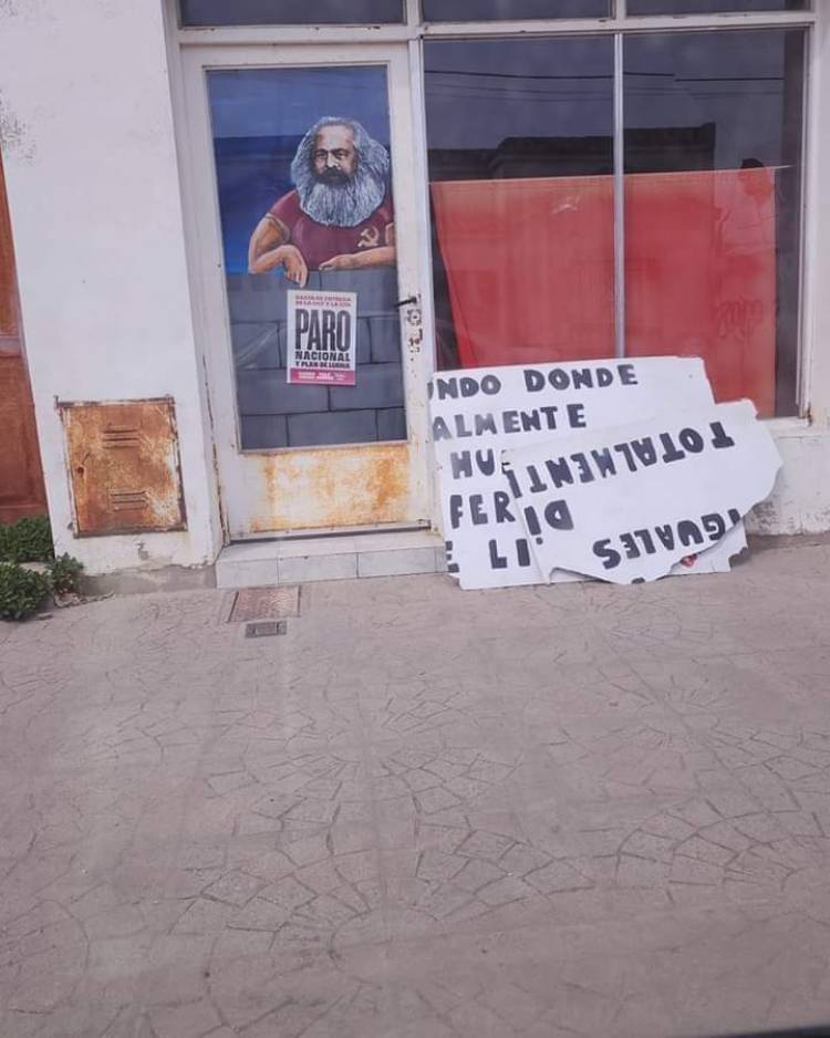 Dañaron el local del Frente de Izquierda
