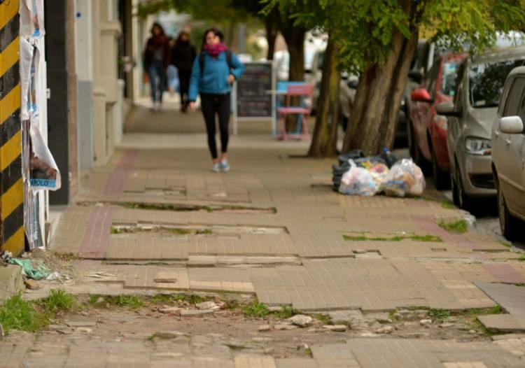 HCD: Solicitan el Programa de Mejoramiento de Frente y Veredas de Coronel Pringles