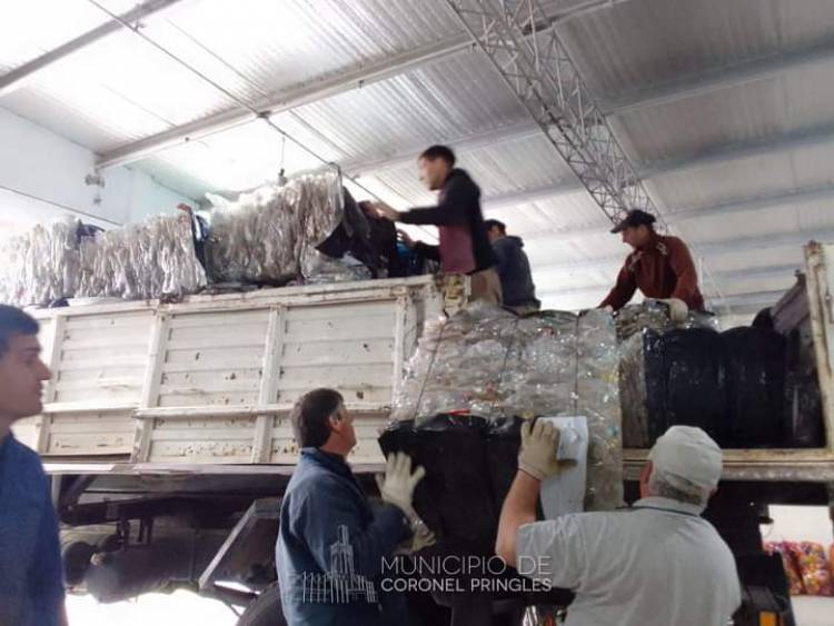 El Taller de Reciclado de botellas del Taller Protegido Esperanza realizó su primer envío