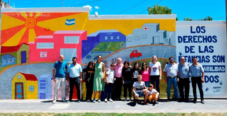 Se presentó un mural sobre los derechos de las infancias