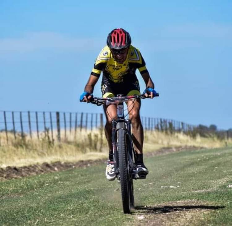 Corredores pringlenses en el Rural Bike de Laprida
