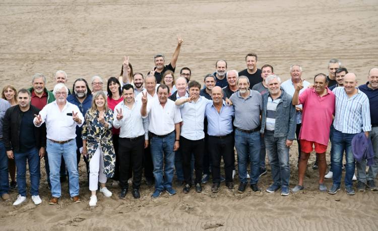 El Concejal José Esteves e Intendentes de la zona se reunieron con Kicillof