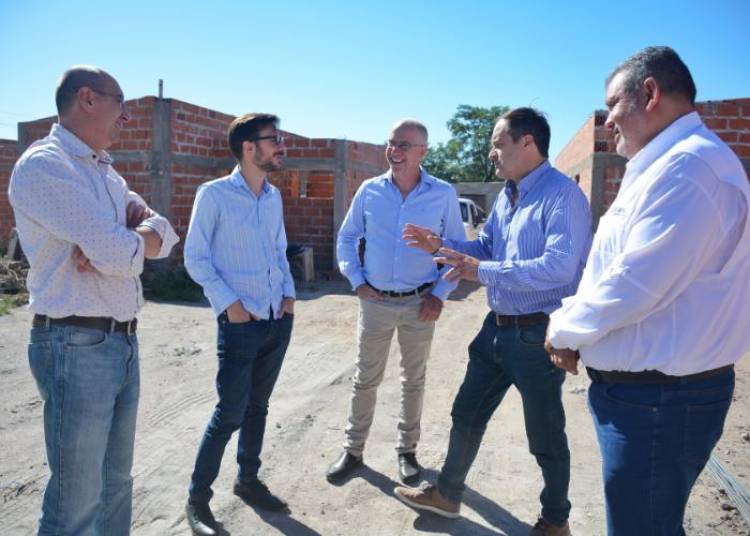 Simone: “La construcción en Pringles es un hito histórico”