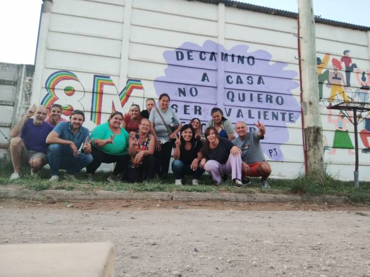 #8M: Integrantes del PJ-Frente de TODOS pintaron un mural