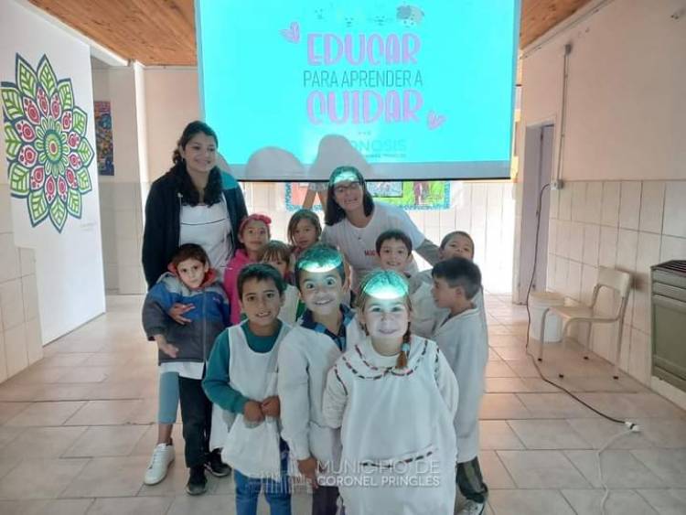 El programa “Educar para aprender a cuidar” llegó a las Escuelas Primarias N° 6 y 30