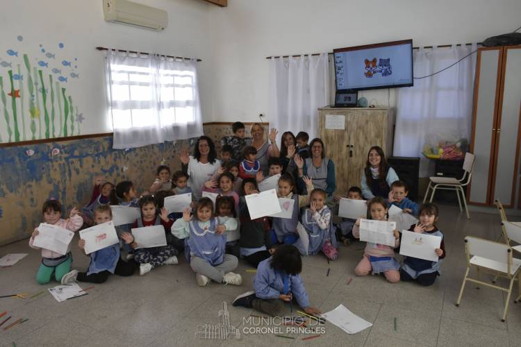 El programa “Educar para aprender a cuidar” sigue visitando las instituciones educativas de la ciudad en sus tres niveles