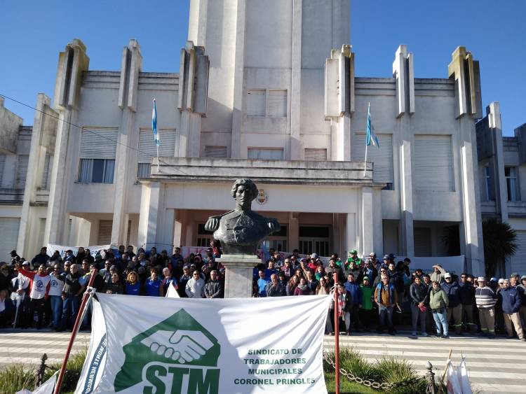 Paritaria Municipal: Gremios y Ejecutivo acordaron 100 por ciento de aumento para los municipales