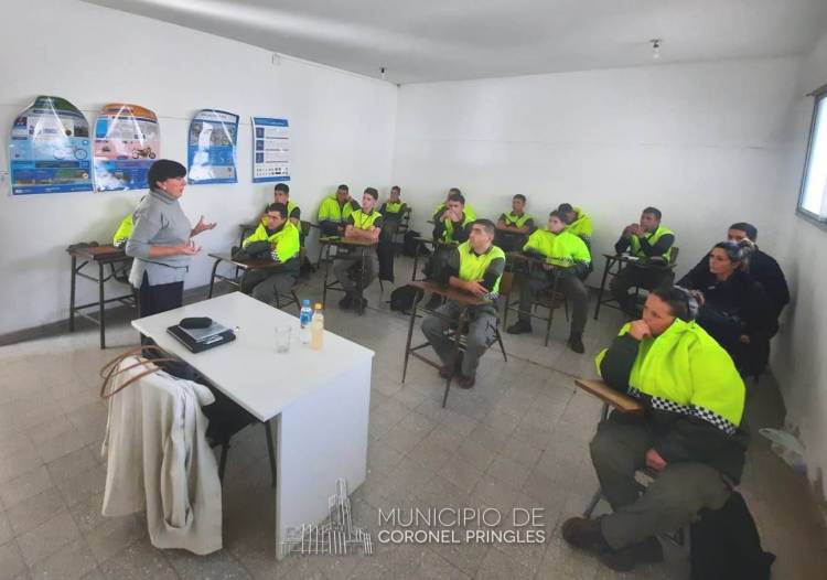 Capacitación a personal de Guardia Urbana