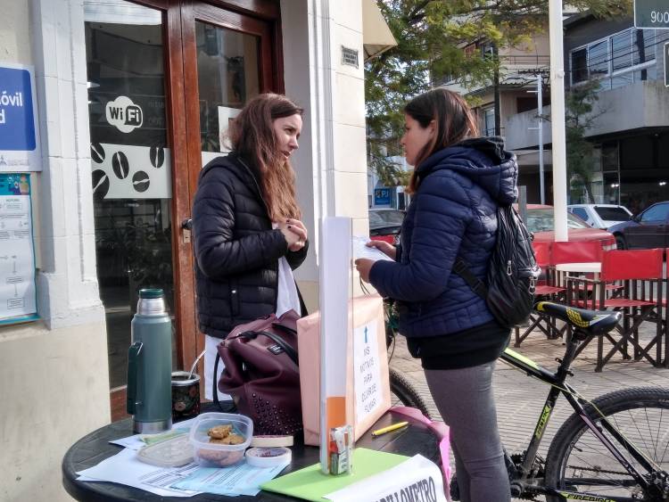 "La idea es concientizar a la población sobre los daños del cigarrillo"