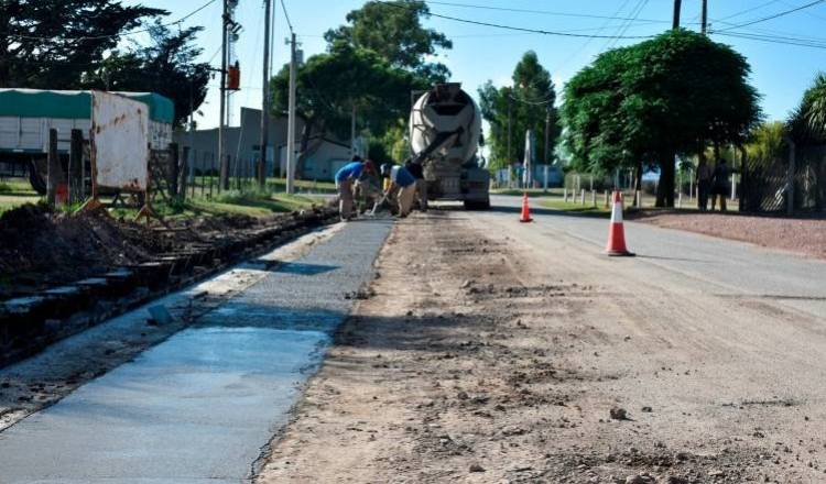HCD: Solicita el ordenamiento vehicular en calles aledañas a la Agro