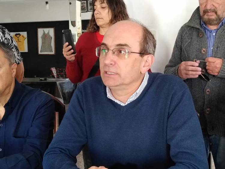 Diego Pelegrinelli fue reelegido como presidente del Club Independiente