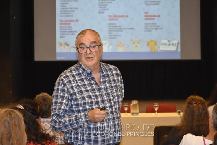 Charla abierta a la comunidad: "Centro de zoonosis y control de la población canina y felina"