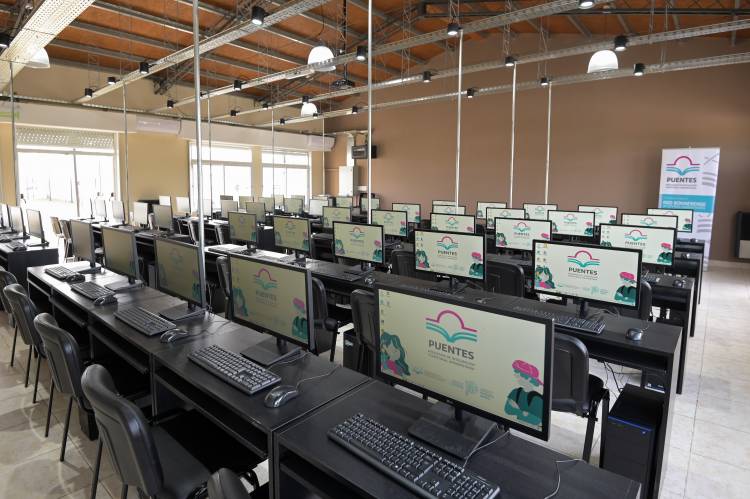 Comenzaron las inscripciones para dieciocho carreras del programa Puentes