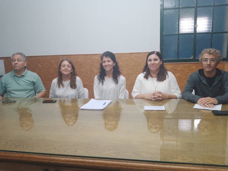 La Comisión de Becas informó la apertura de inscriciones