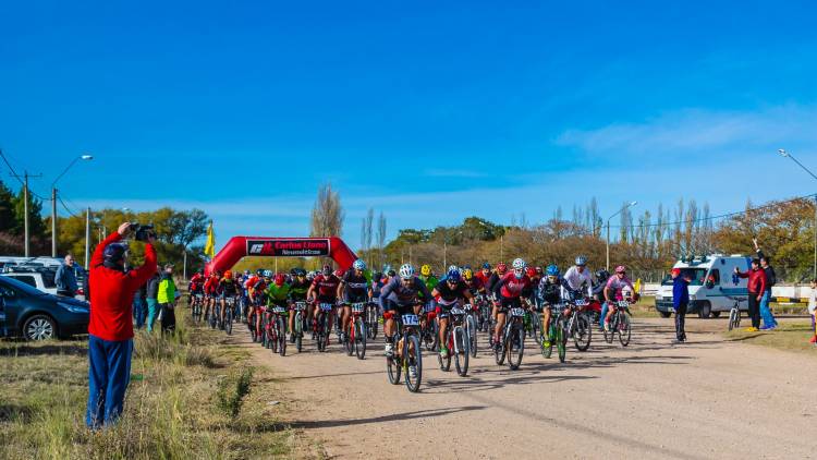 Ciclismo: Rural Bike 21° Aniversario en Coronel Pringles