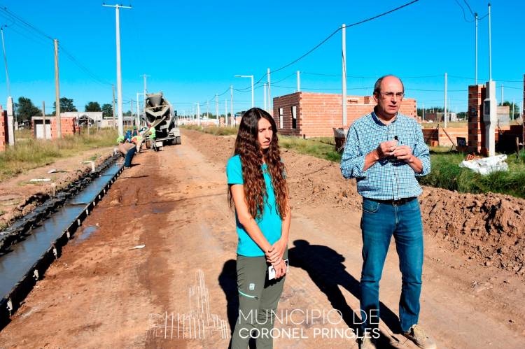 Avanza una Obra de cordón cuneta en la ciudad