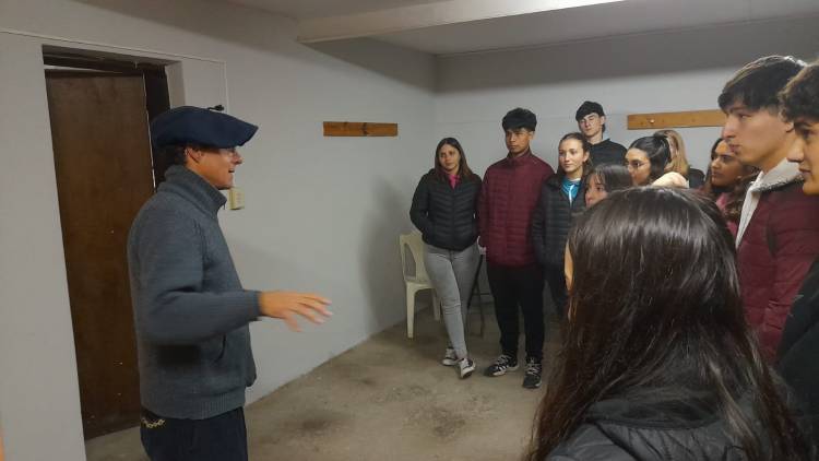 Estudiantes visitaron el Fortín Tradición y Libertad