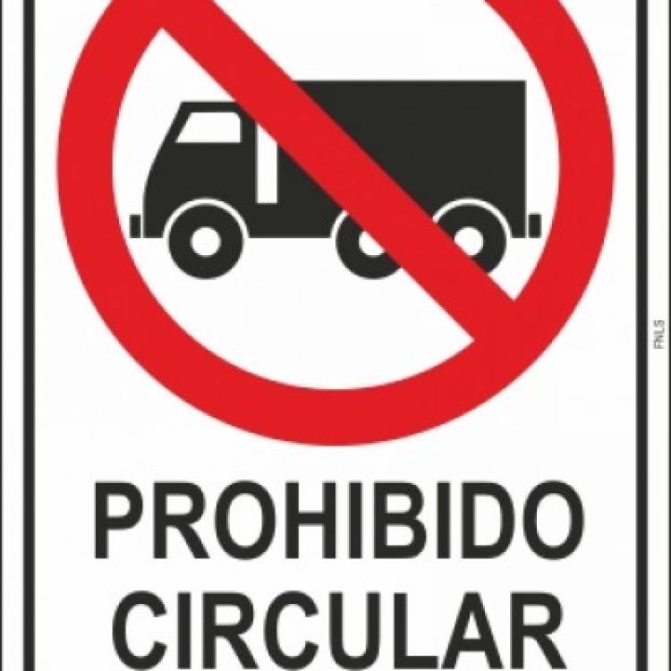 Solicitan carteles que prohíben la circulación de tránsito de camiones