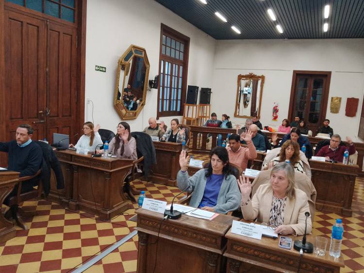 HCD: Intenso debate tuvo la Sesión Legislativa
