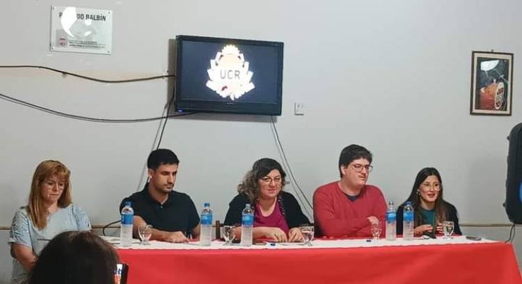 Asunción de las Nuevas Autoridades del Radicalismo de Coronel Pringles 