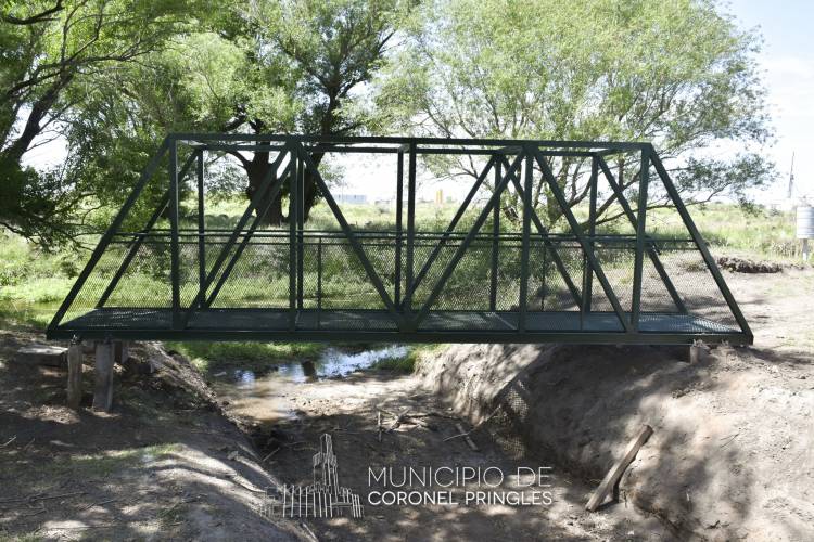 Sendas del Pillahuincó: Se colocó un puente peatonal