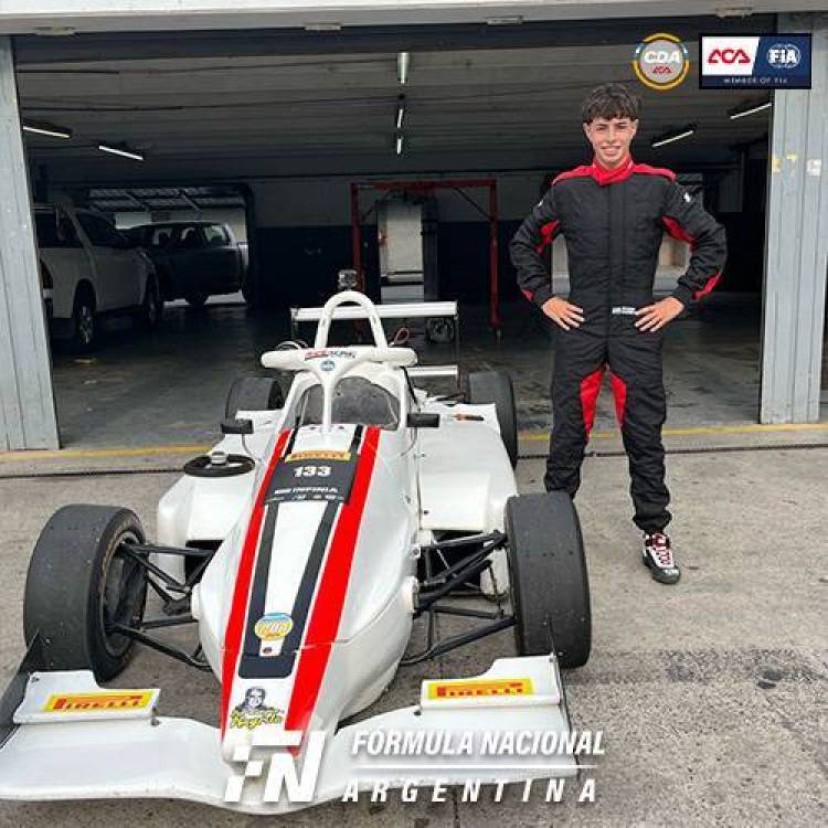 Pedro Mariezcurrena probó en el Gálvez junto al MR Racing