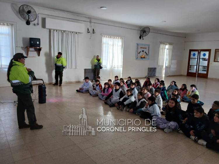 Charla sobre educación vial