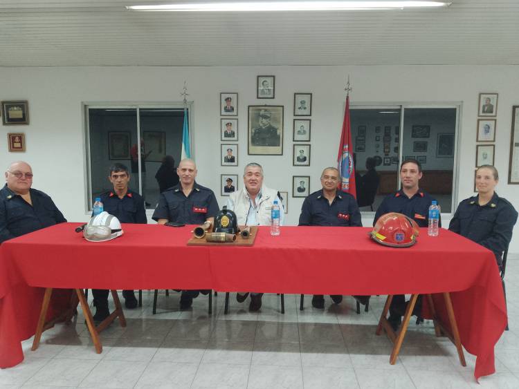 "Cuartel Abierto" en Bomberos