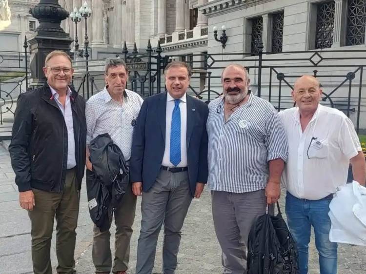 Malvinas: el Congreso escuchó a soldados que buscan recuperar su reconocimiento