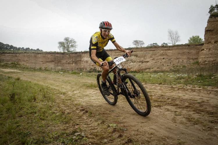 Darío Martínez el más rápido del MTB en el Desafío Temple de Acero en Ayacu