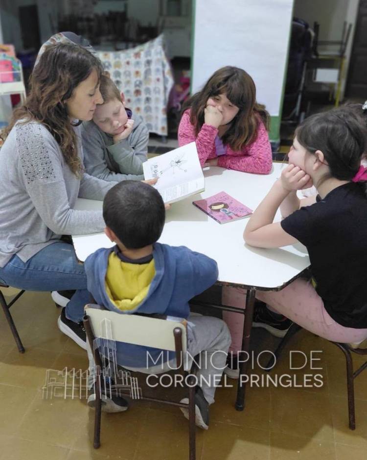 Una hora, un libro, un encuentro